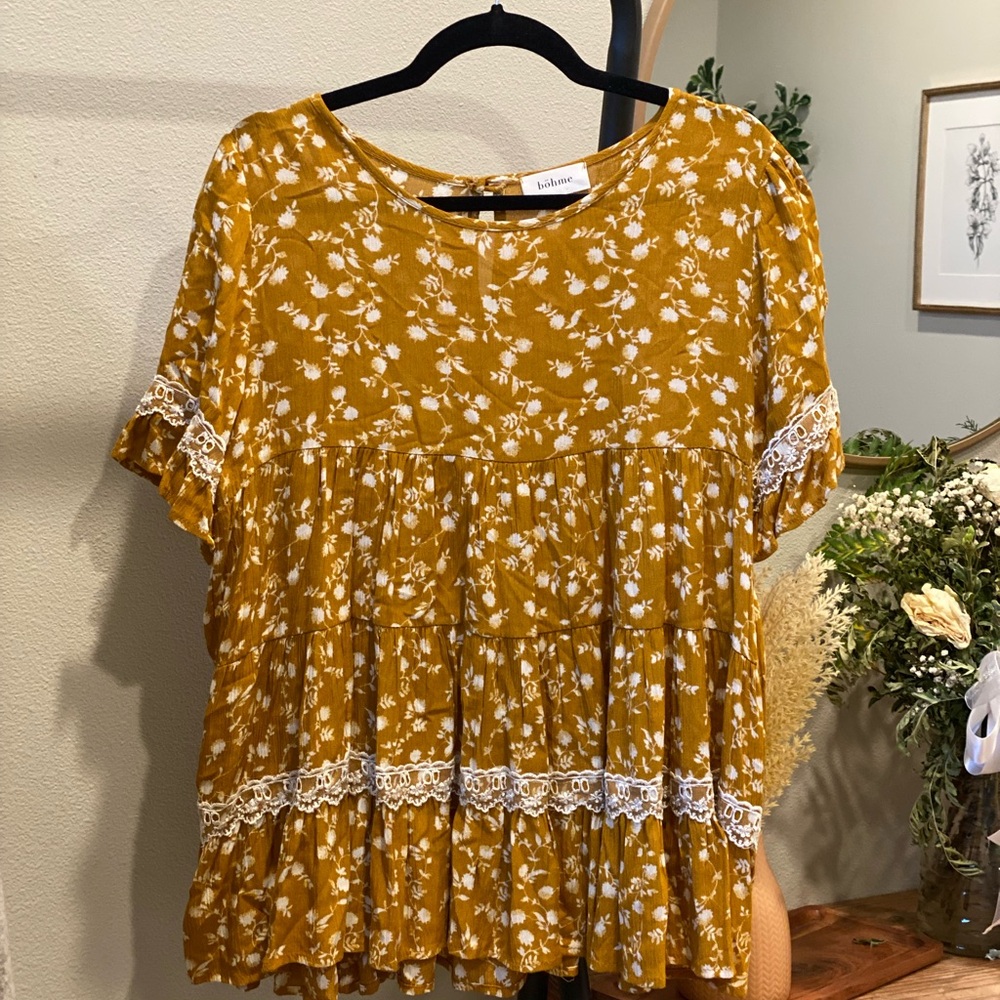 LuLaRoe Yellow Ruffled Blouse Relaxed Fit